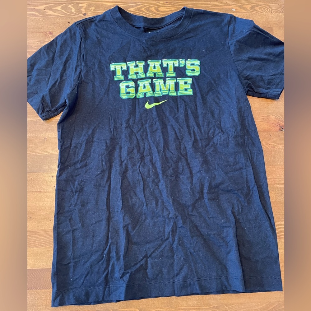 🏀 NIKE | Youth Cotton TShirt - EUC